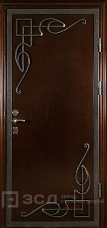 Фото «Дверь с ковкой №2»