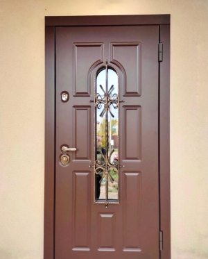 Дверь со стеклопакетом и ковкой с панелью МДФ филенчатый - фото